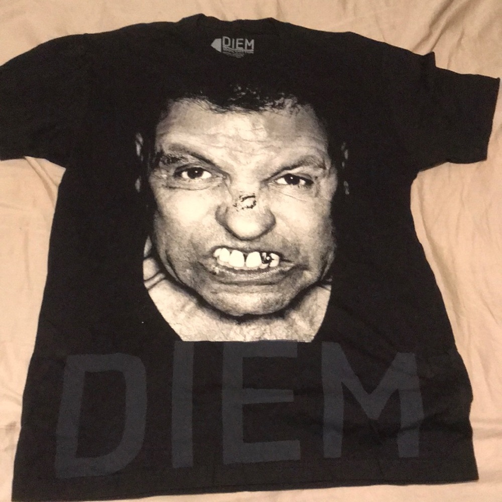 Brand new mens diem does it even matter shirt size M